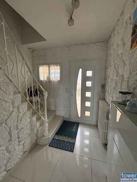 Maison - 190 m² - 6 pièces