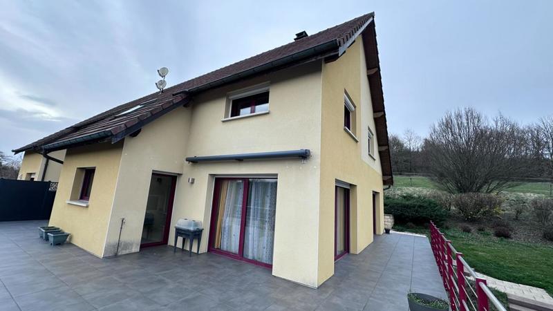 Maison - 185 m² - 6 pièces