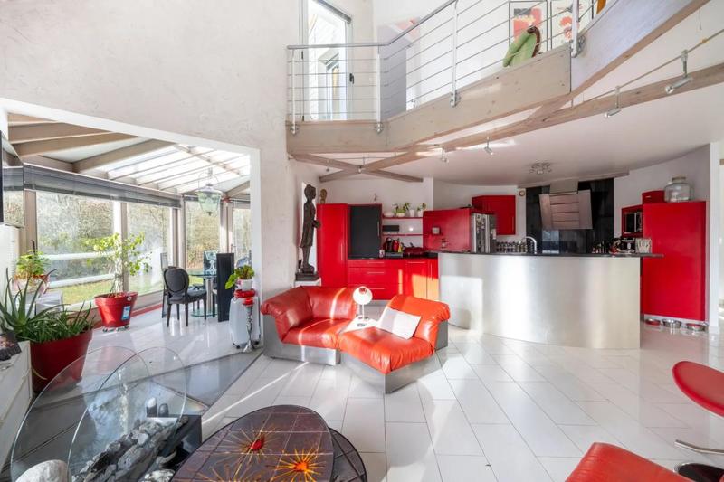 Maison d'architecte - 360 m² - 10 pièces