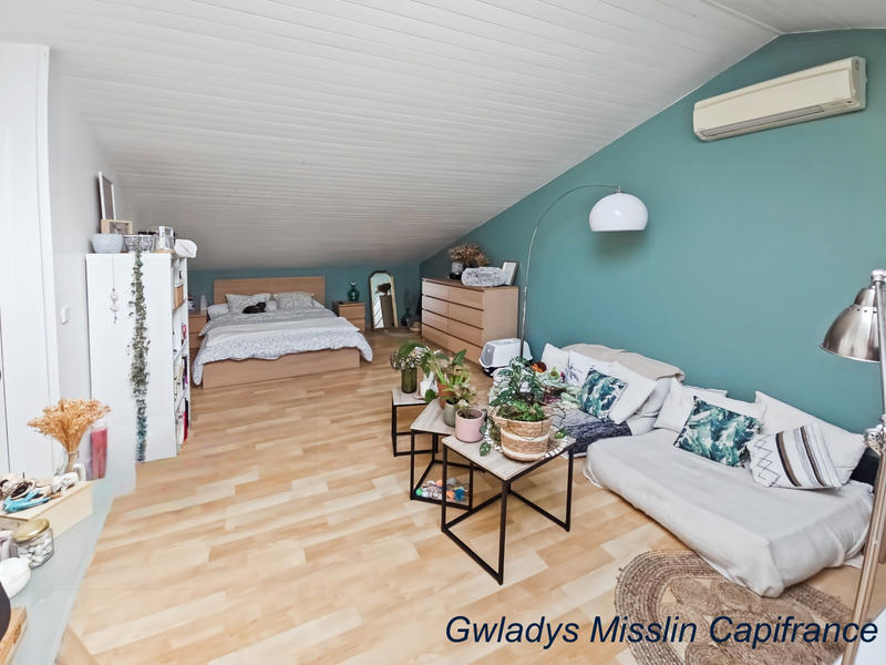 Propriété - 441 m² - 9 pièces