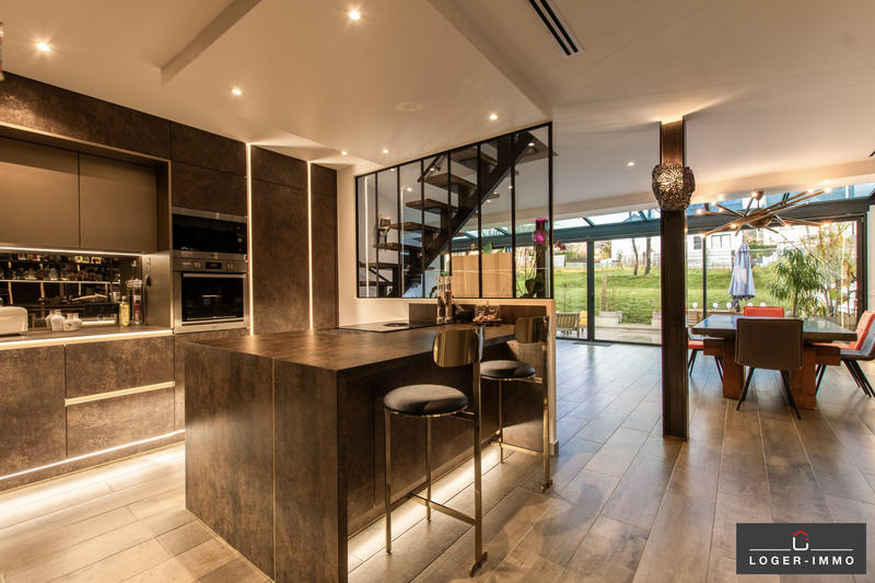 Villa - 230 m² - 7 pièces