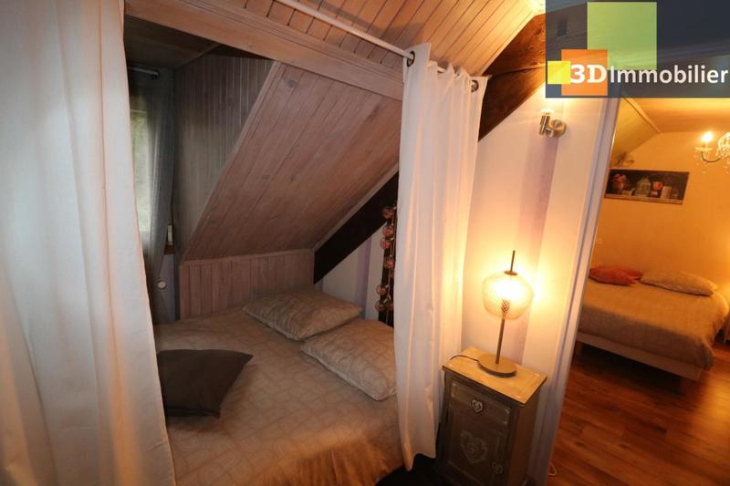 Services - 250 m² - 8 pièces