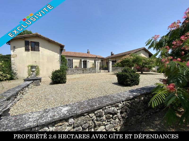 Maison en pierre - 383 m² - 14 pièces