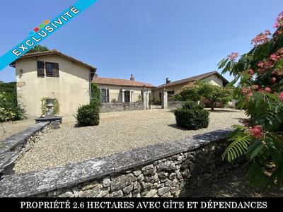 Maison en pierre - 383 m² - 14 pièces