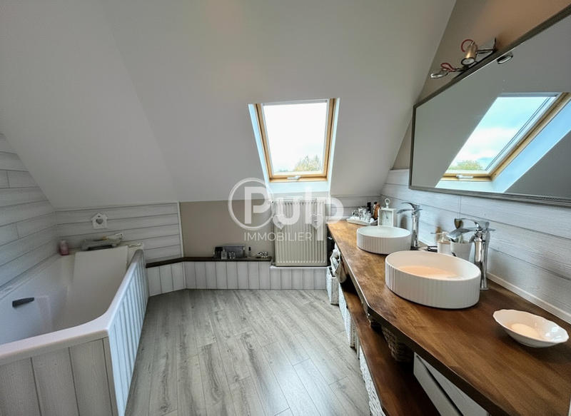 Pavillon - 164 m² - 7 pièces