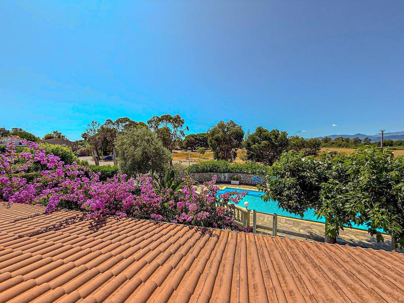 Maison - 158 m² - 6 pièces