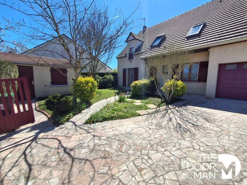 Maison - 136 m² - 6 pièces