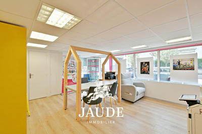 Local commercial - 102 m²