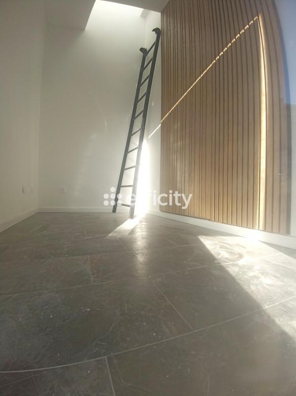 Bureau - 8 m² - 2 pièces