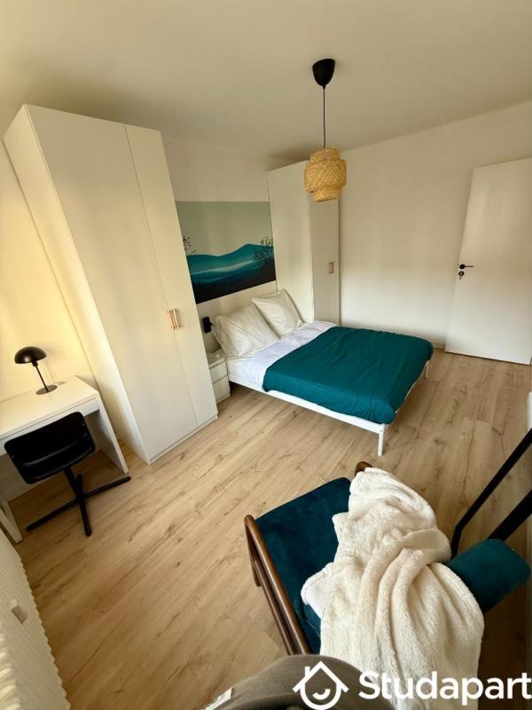 Chambre - 10 m² - 1 pièce