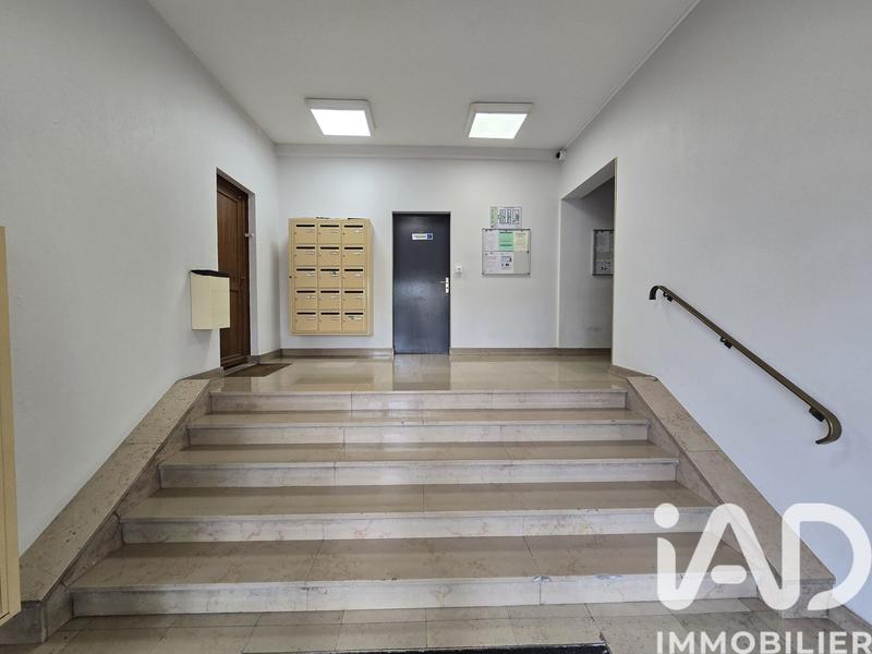 Appartement - 77 m² - 5 pièces