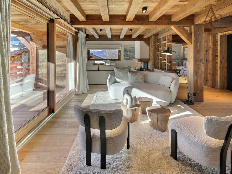 Châlet - 320 m² - 9 pièces