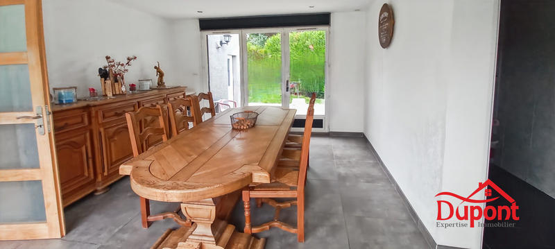 Maison - 200 m² - 7 pièces