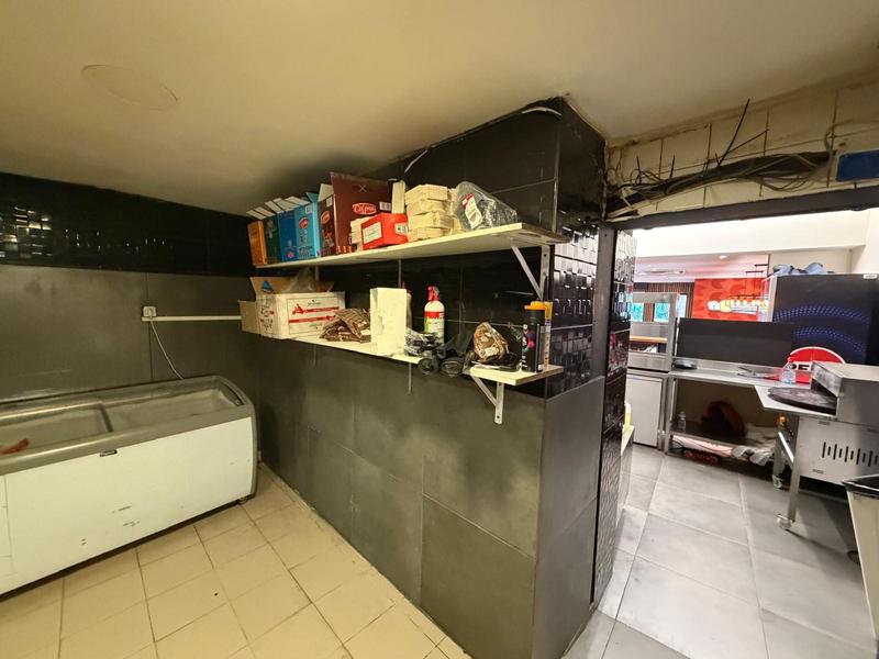 Local commercial - 83 m²