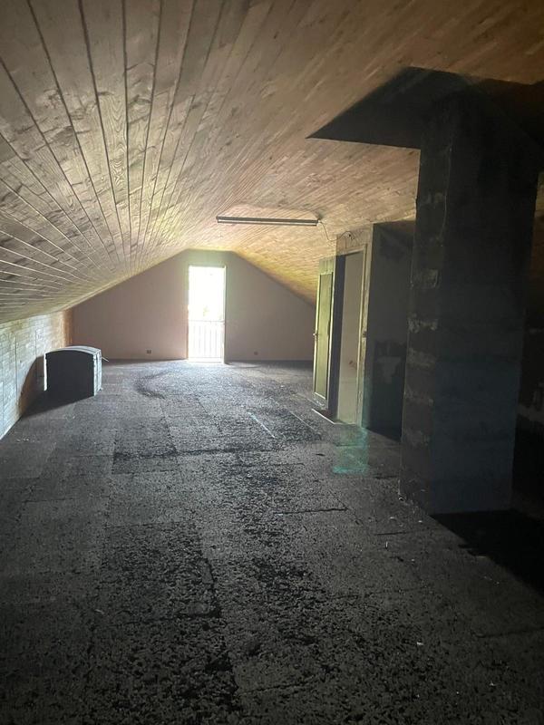 Maison - 98 m² - 5 pièces