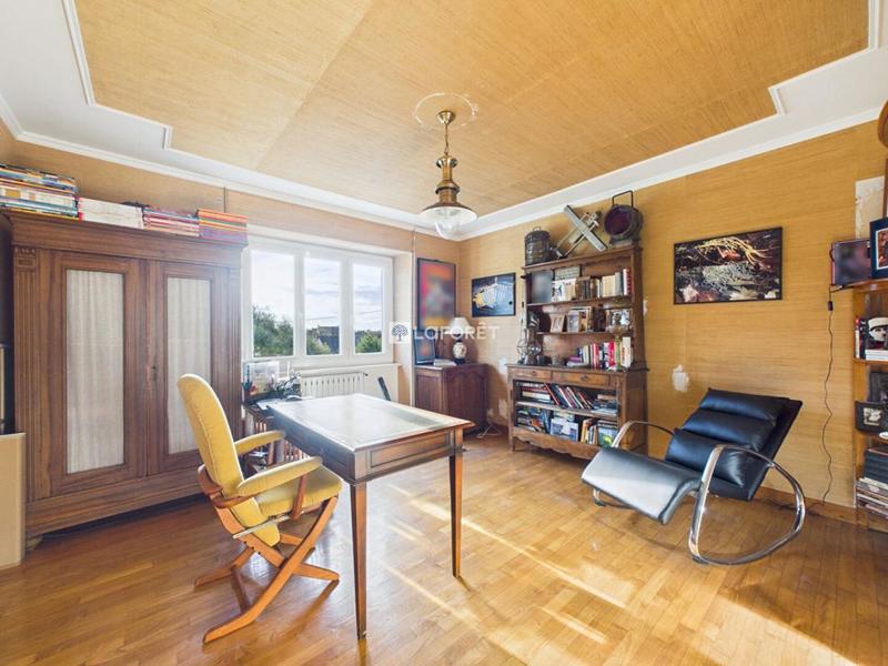 Maison - 184 m² - 7 pièces