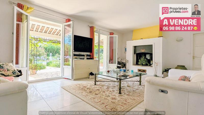 Maison - 213 m² - 6 pièces