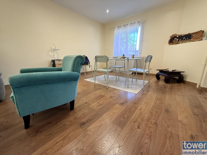 Maison - 104 m² - 4 pièces