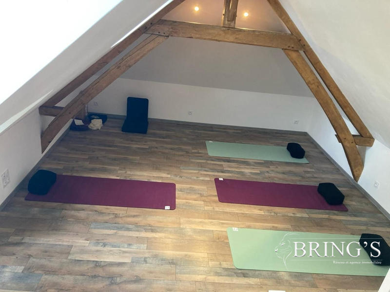 Maison - 161 m² - 6 pièces