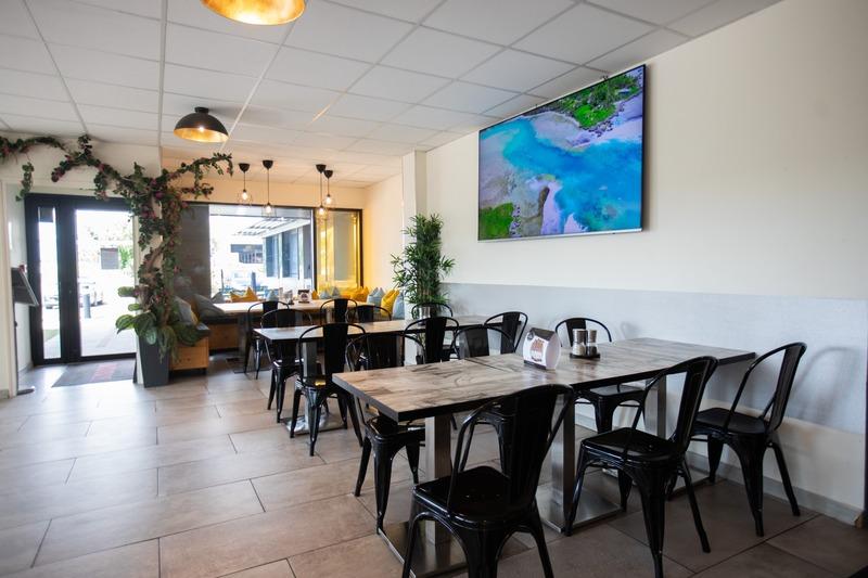 Local commercial - 250 m² - 4 pièces