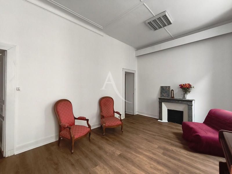 Local commercial - 104 m²