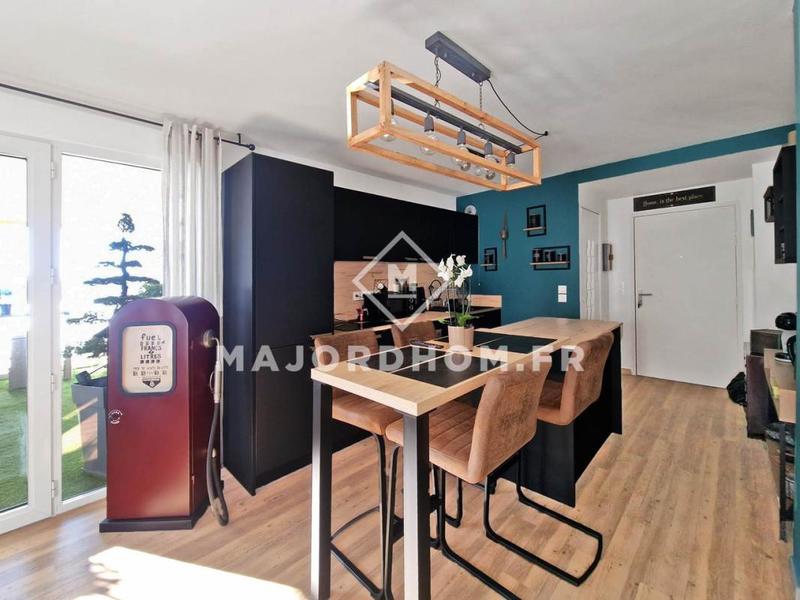 Appartement - 85 m² - 4 pièces