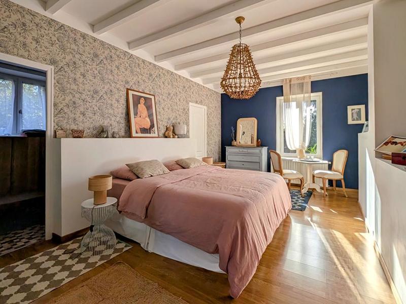 Demeure - 315 m² - 10 pièces