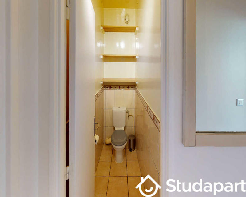 Chambre - 60 m² - 1 pièce