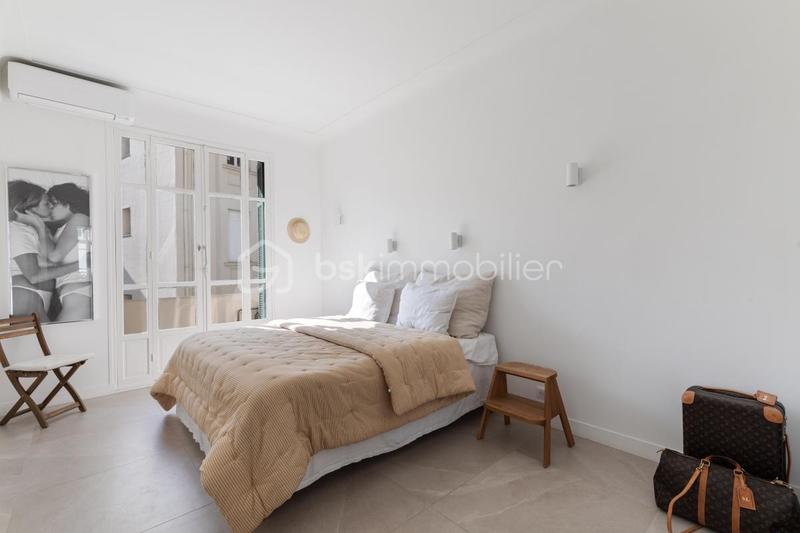 Appartement - 90 m² - 4 pièces