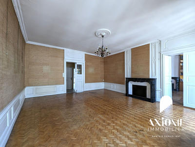 Appartement - 120 m² - 4 pièces