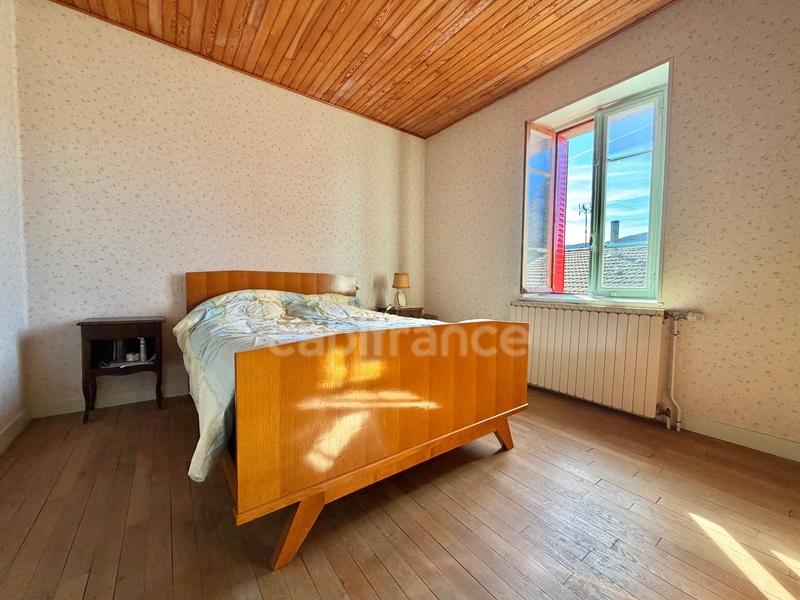 Maison de village - 185 m² - 8 pièces