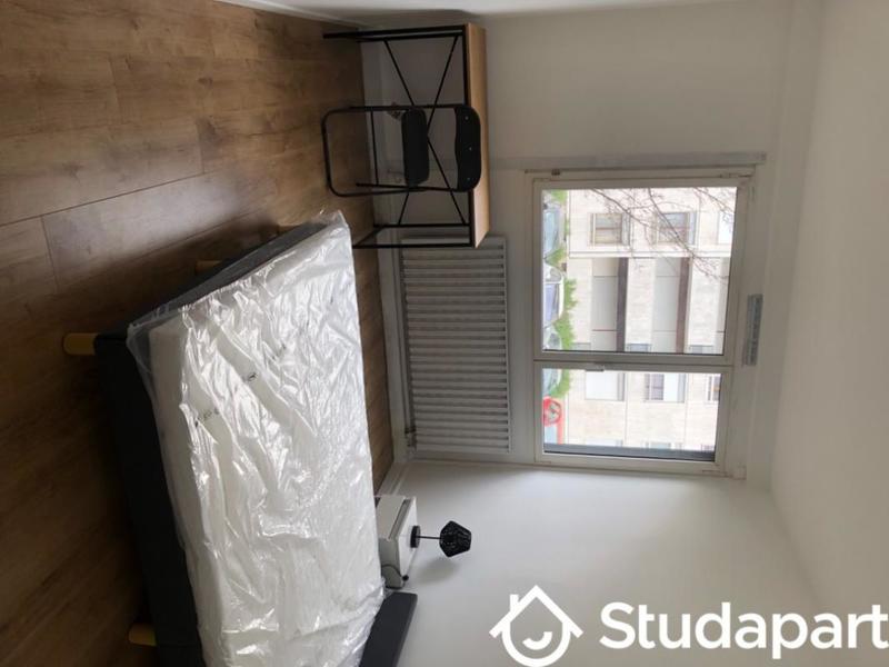 Chambre - 11 m² - 1 pièce