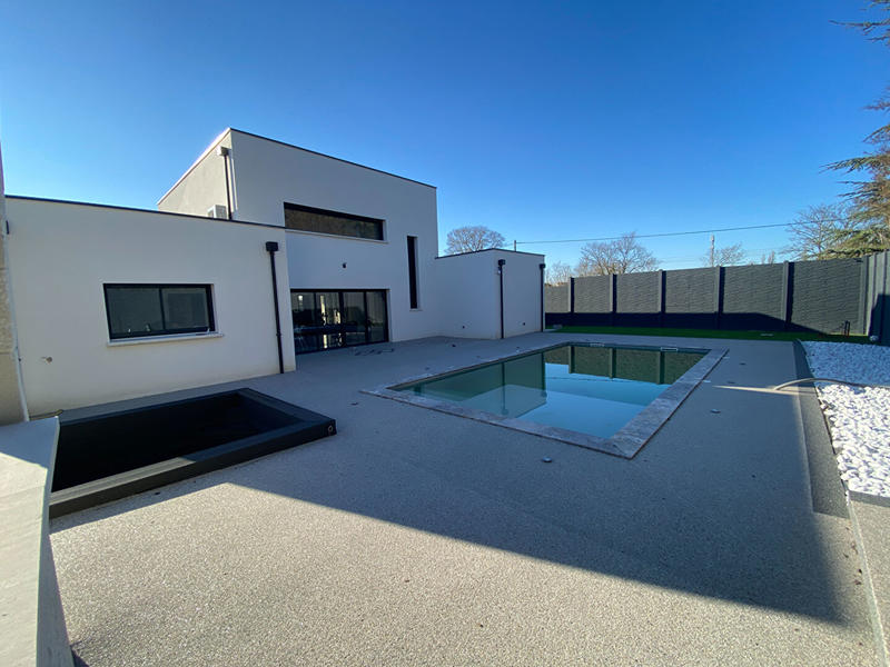 Maison - 195 m² - 5 pièces