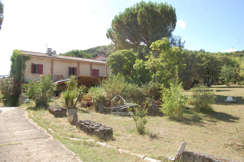 Maison - 250 m² - 10 pièces