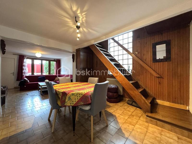 Maison - 95 m² - 4 pièces