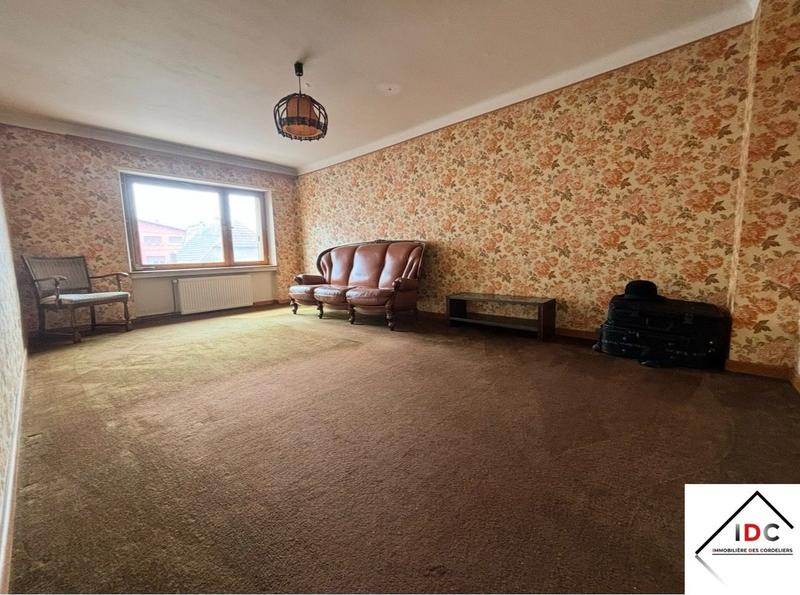 Maison - 202 m² - 6 pièces