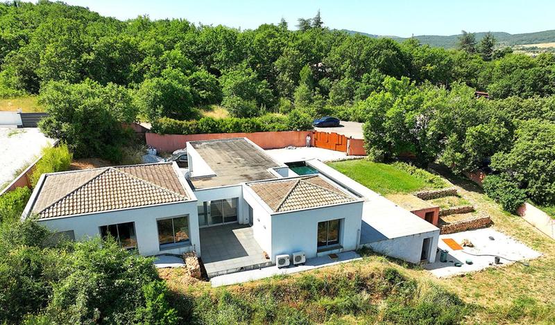 Villa - 300 m² - 8 pièces