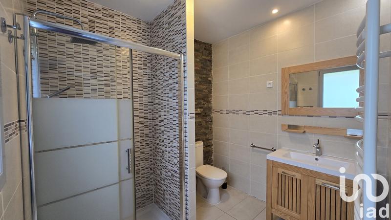 Maison - 240 m² - 8 pièces