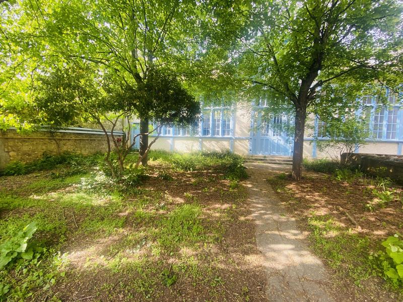 Local d'activités - 187 m²