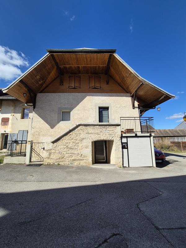 Maison - 99 m² - 6 pièces