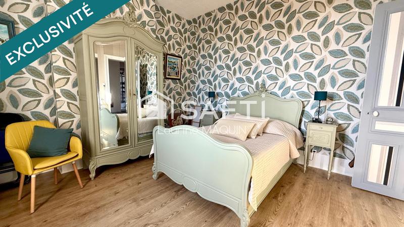 Maison - 250 m² - 10 pièces