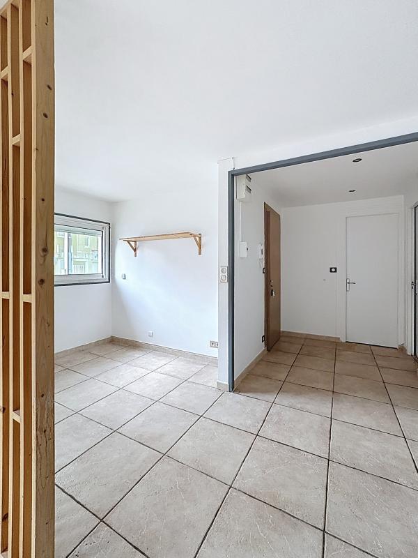 Appartement - 82 m² - 3 pièces