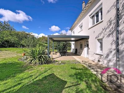 Maison - 200 m² - 5 pièces