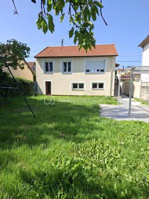 Maison - 130 m² - 6 pièces