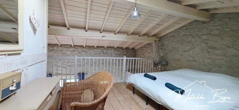 Maison - 234 m² - 11 pièces