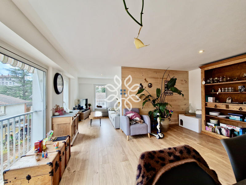 Appartement - 76 m² - 3 pièces