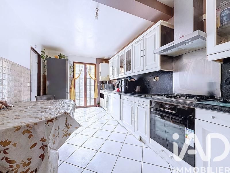 Maison - 138 m² - 6 pièces