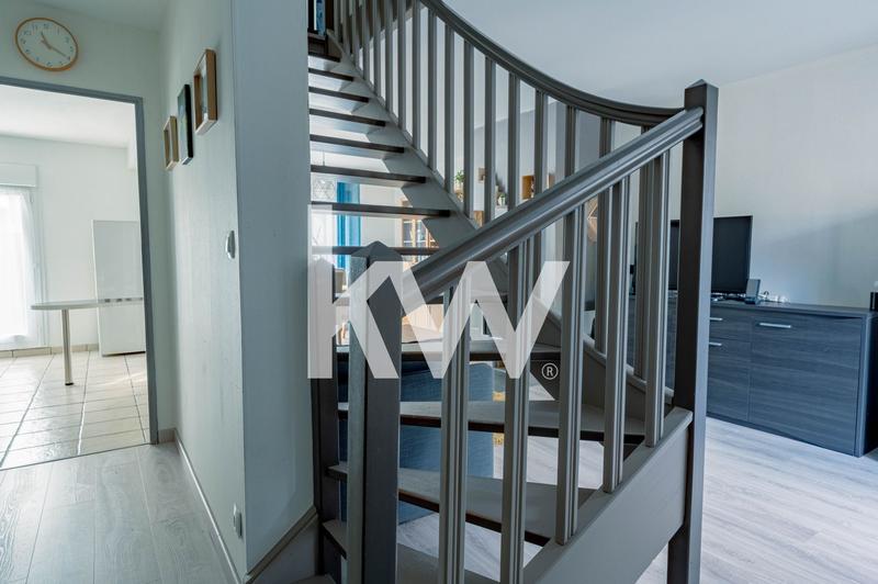 Maison - 104 m² - 5 pièces