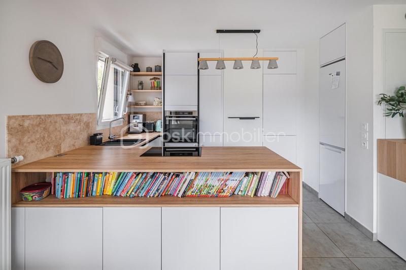 Appartement - 92 m² - 4 pièces