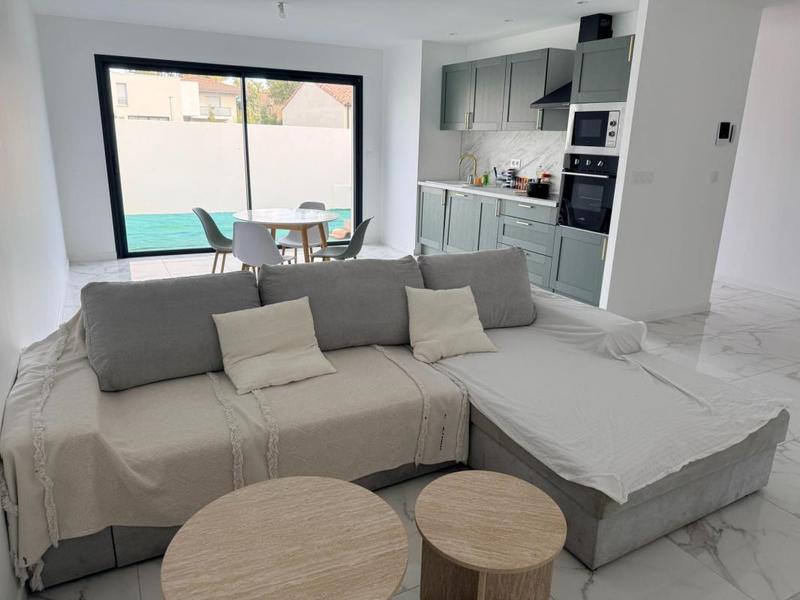 Villa - 90 m² - 4 pièces